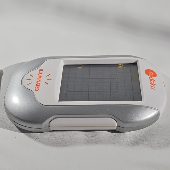 Handheld Console - Silver and White - Picture 6 of 8